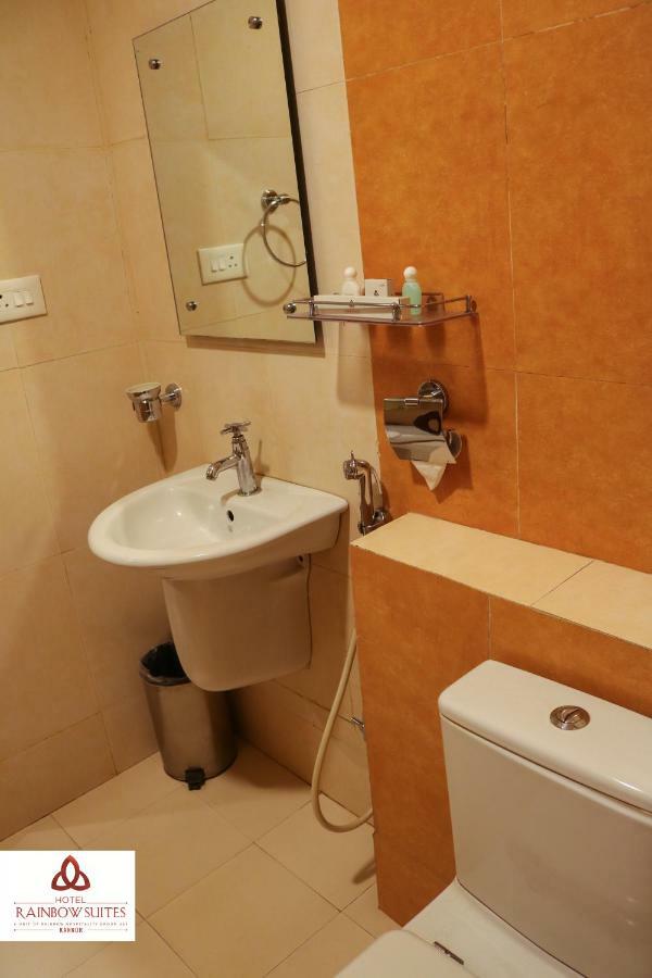 Hotel Rainbow Suites Каннур Экстерьер фото